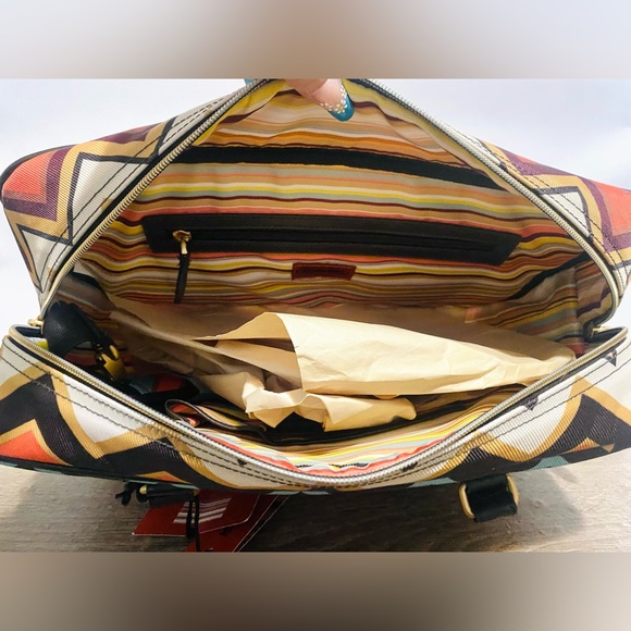 NWT Missoni x Target zig zag printed nylon tote bag w/crossbody strap - Picture 5 of 10